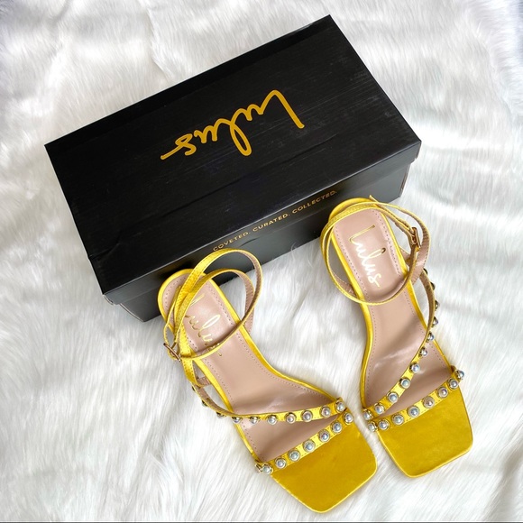 NIB Lulu’s Size 8 Daffodil Yellow Satin Pearl Studded Strappy Heeled Sandals - Picture 12 of 14